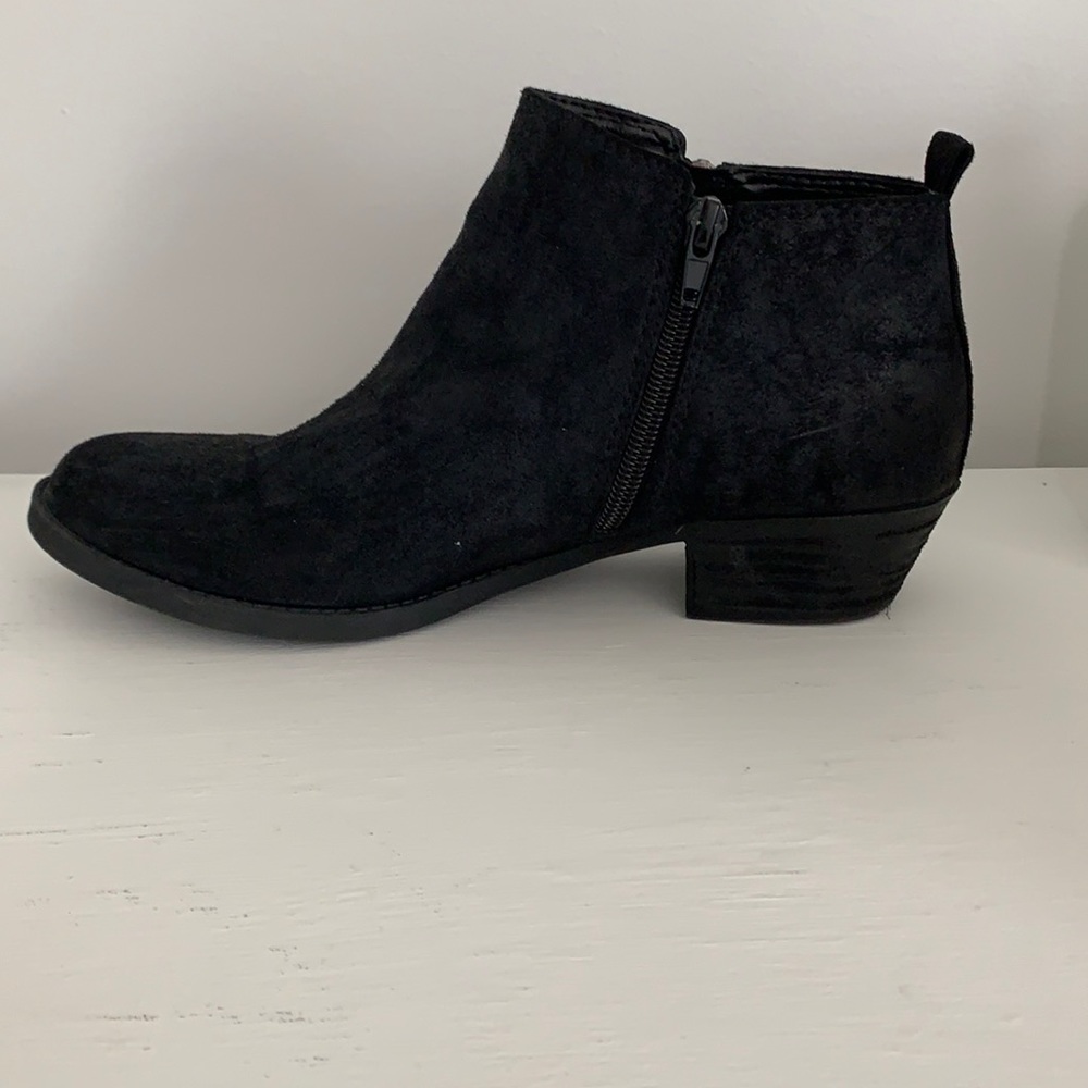 Black bootie